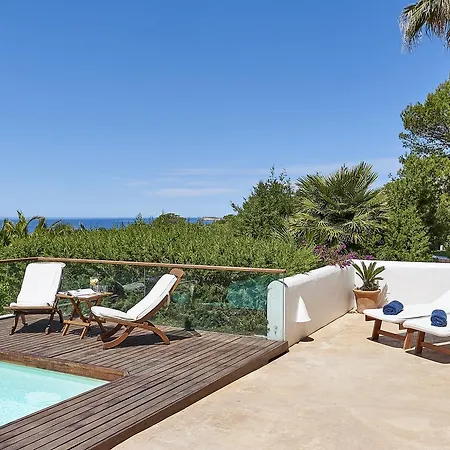Mares Cala Tarida (Ibiza)
