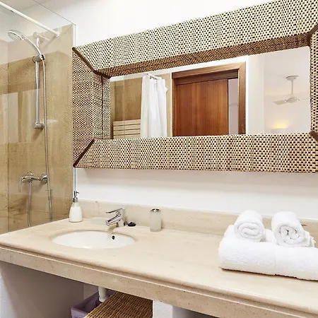 Villa Mares Cala Tarida (Ibiza)